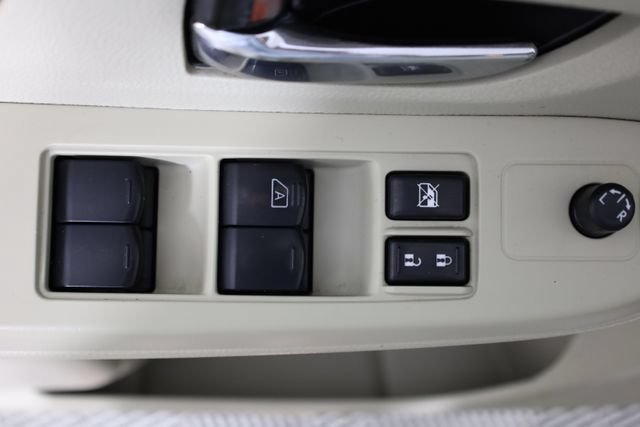 Used 2014 White Subaru 2.0i Limited image 20