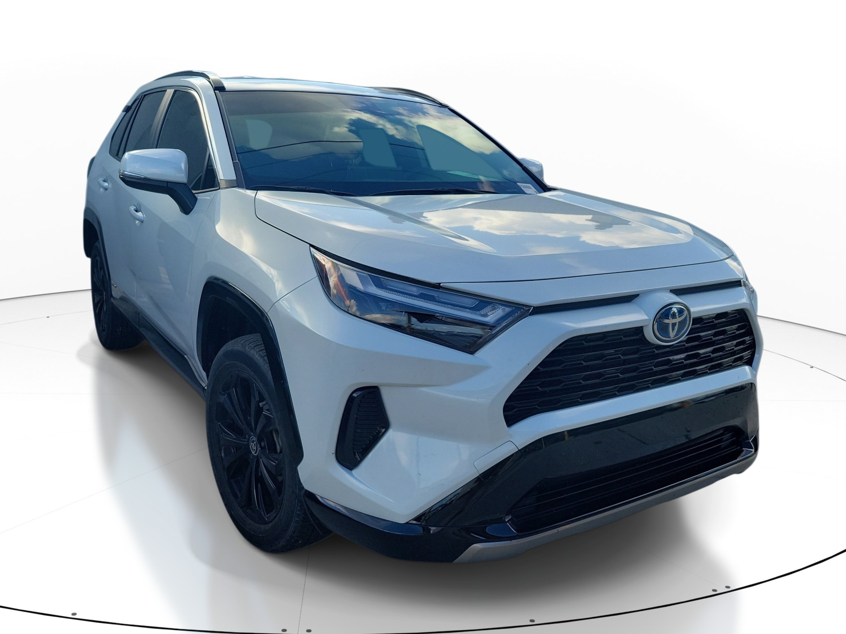Used 2023 Pearl Toyota Hybrid SE image 1