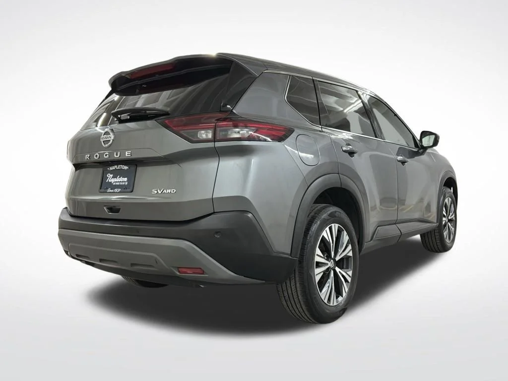 Used 2021 Gun Metallic Nissan SV image 3