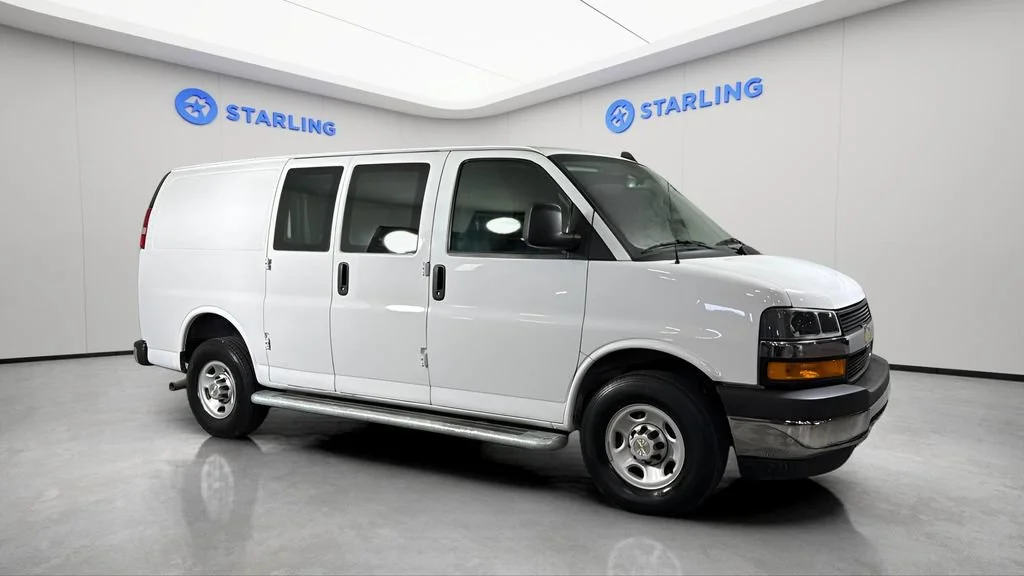 Used 2024 Summit White Chevrolet WT image 9