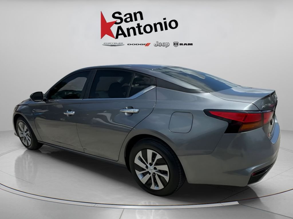 Used 2021 Gray Nissan 2.5 S image 10