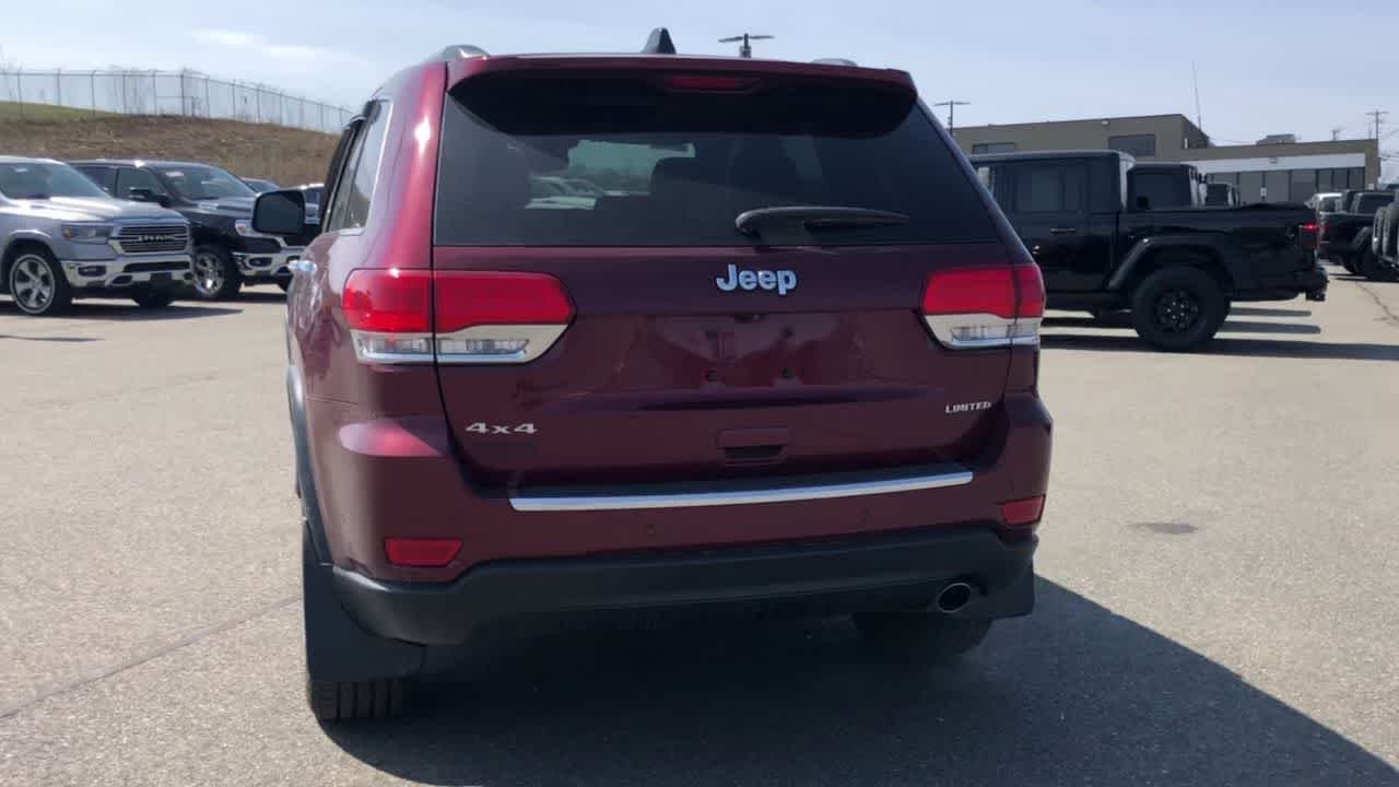 Used 2018 Velvet Red Pearlcoat Jeep Limited image 7