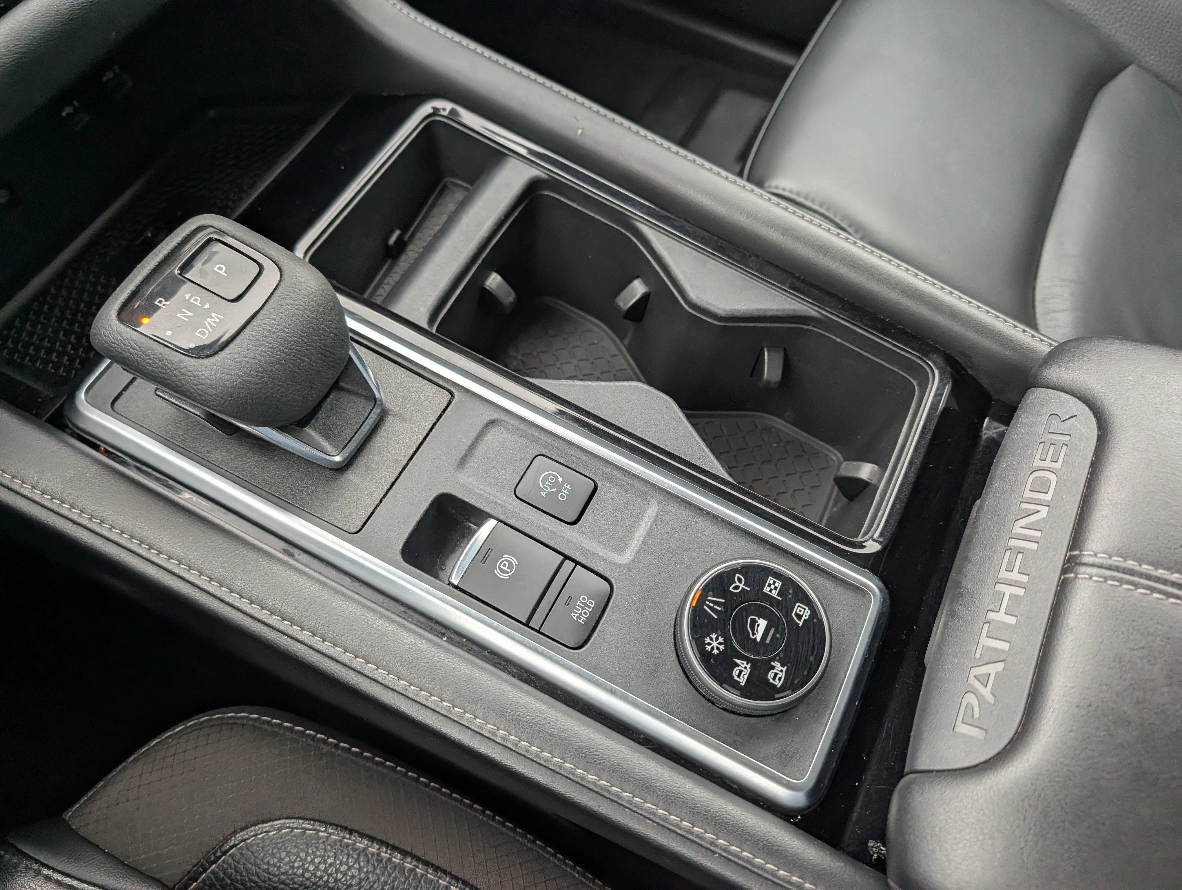 2023 Nissan Pathfinder SL - Photo 33