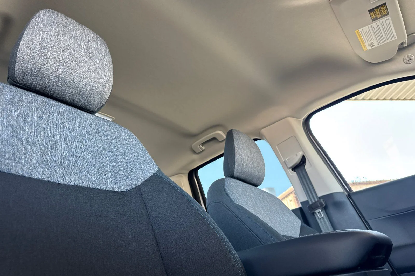 New 2026 Carbonized Gray Metallic Ford XLT image 19