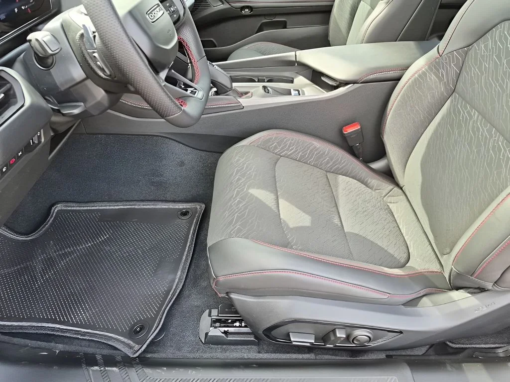 New 2026 Diamond Black Crystal Pearlcoat Dodge Scat Pack image 25