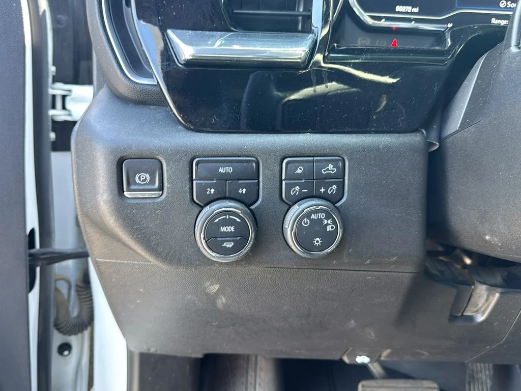 Used 2024 Summit White Chevrolet LT image 13
