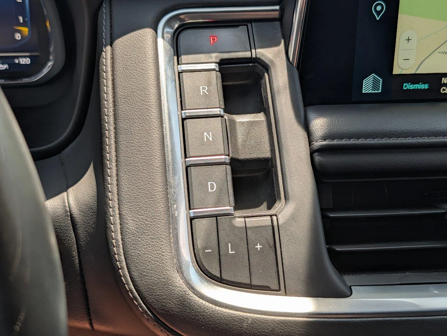 Used 2023 SILVER SAGE METALLIC Chevrolet LT image 20