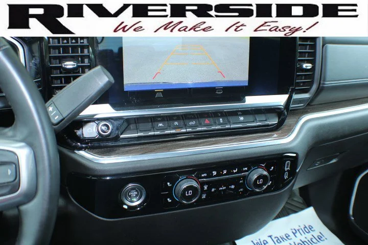 Used 2024 Lakeshore Blue Metallic Chevrolet LT (2FL) image 16