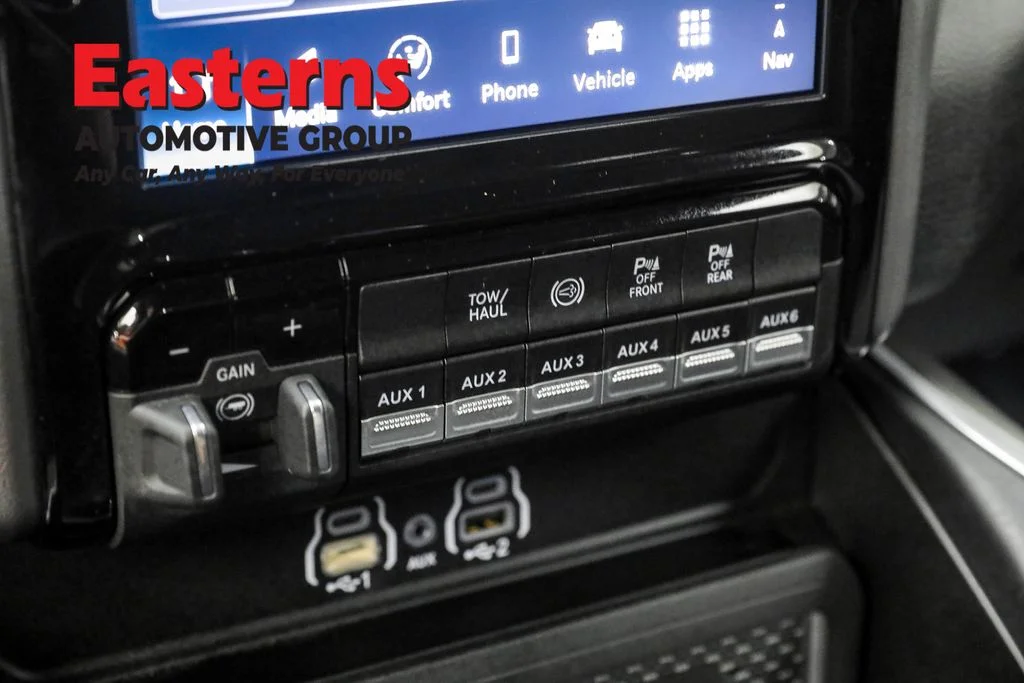 Used 2025 White Ram Big Horn image 21