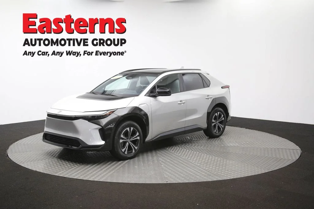 Used 2024 Silver Toyota XLE image 58