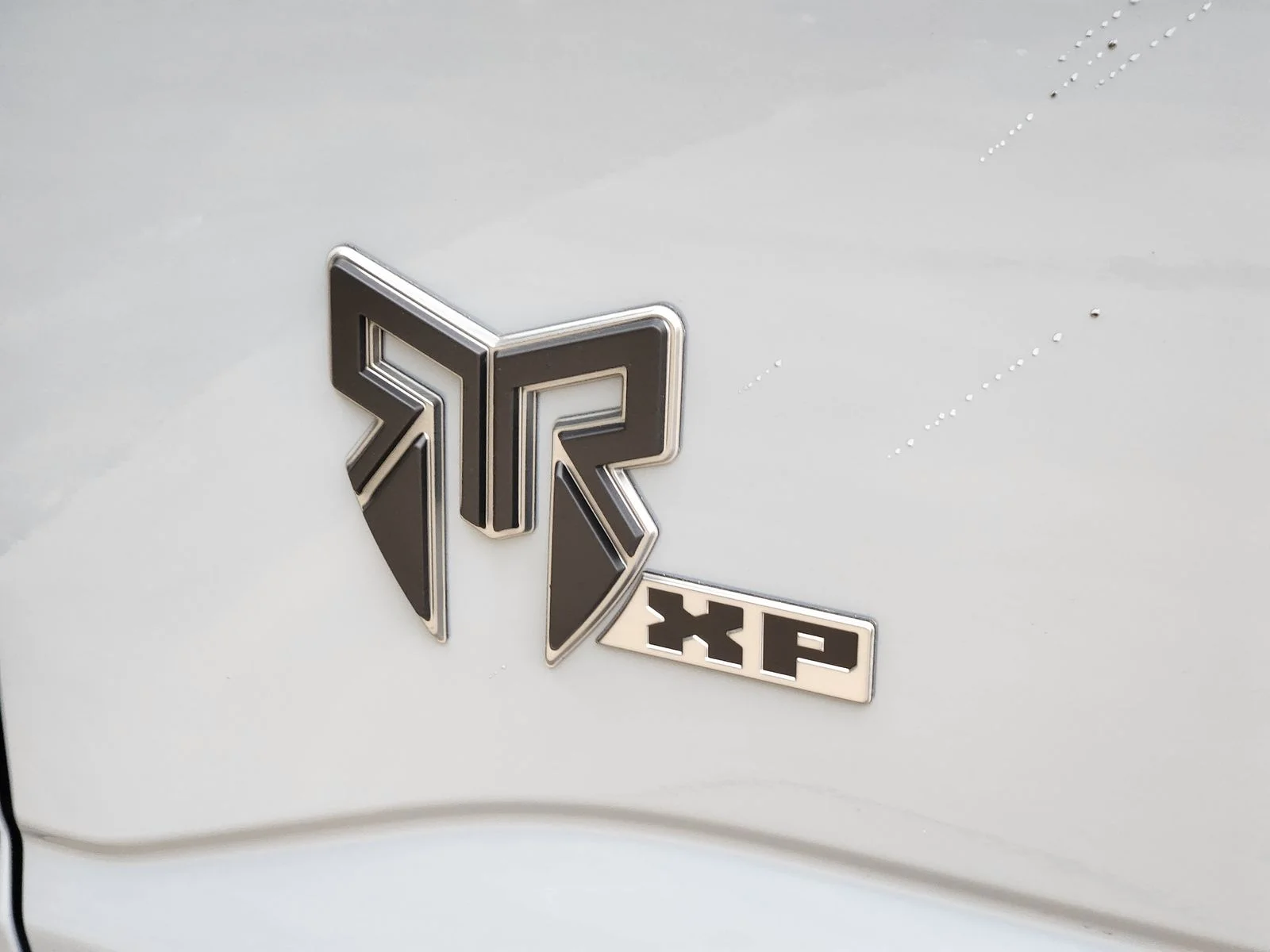 New 2026 Glacier Gray Metallic Tri-Coat Ford F-250® Lariat® image 8