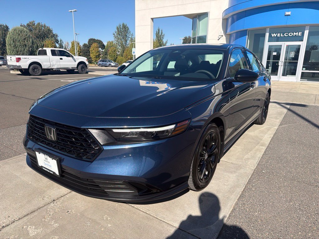 Certified Used 2025  Honda SE image 8