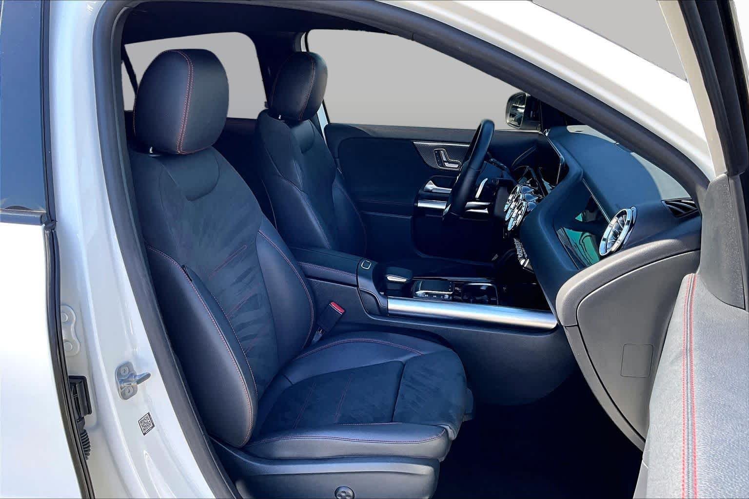 Used 2023 Polar White Mercedes-Benz GLA 250 image 8