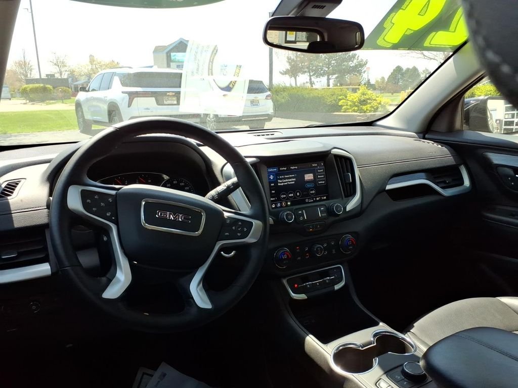 Used 2024 Black GMC SLT image 12