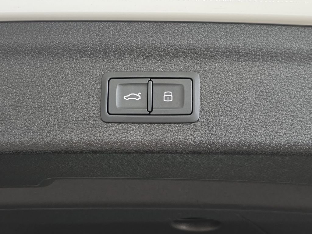 Used 2022 Glacier White Audi Premium Plus image 31