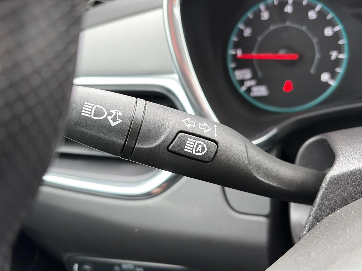 Used 2024 Summit White Chevrolet LS image 15