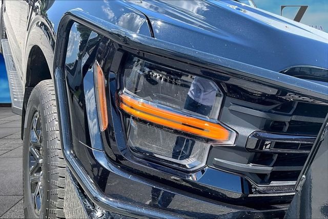 Used 2025 Agate Black Metallic Ford XLT image 25