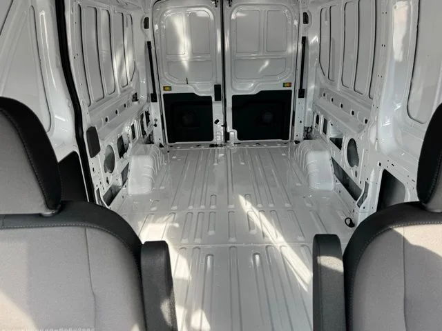 New 2026 Oxford White Ford Base image 11