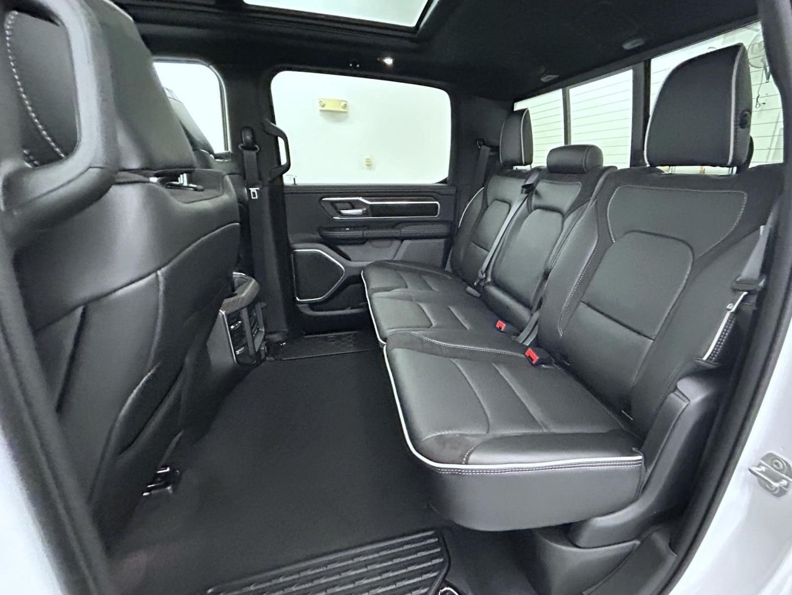 New 2027 Bright White Clear-Coat Exterior Paint RAM Laramie image 19