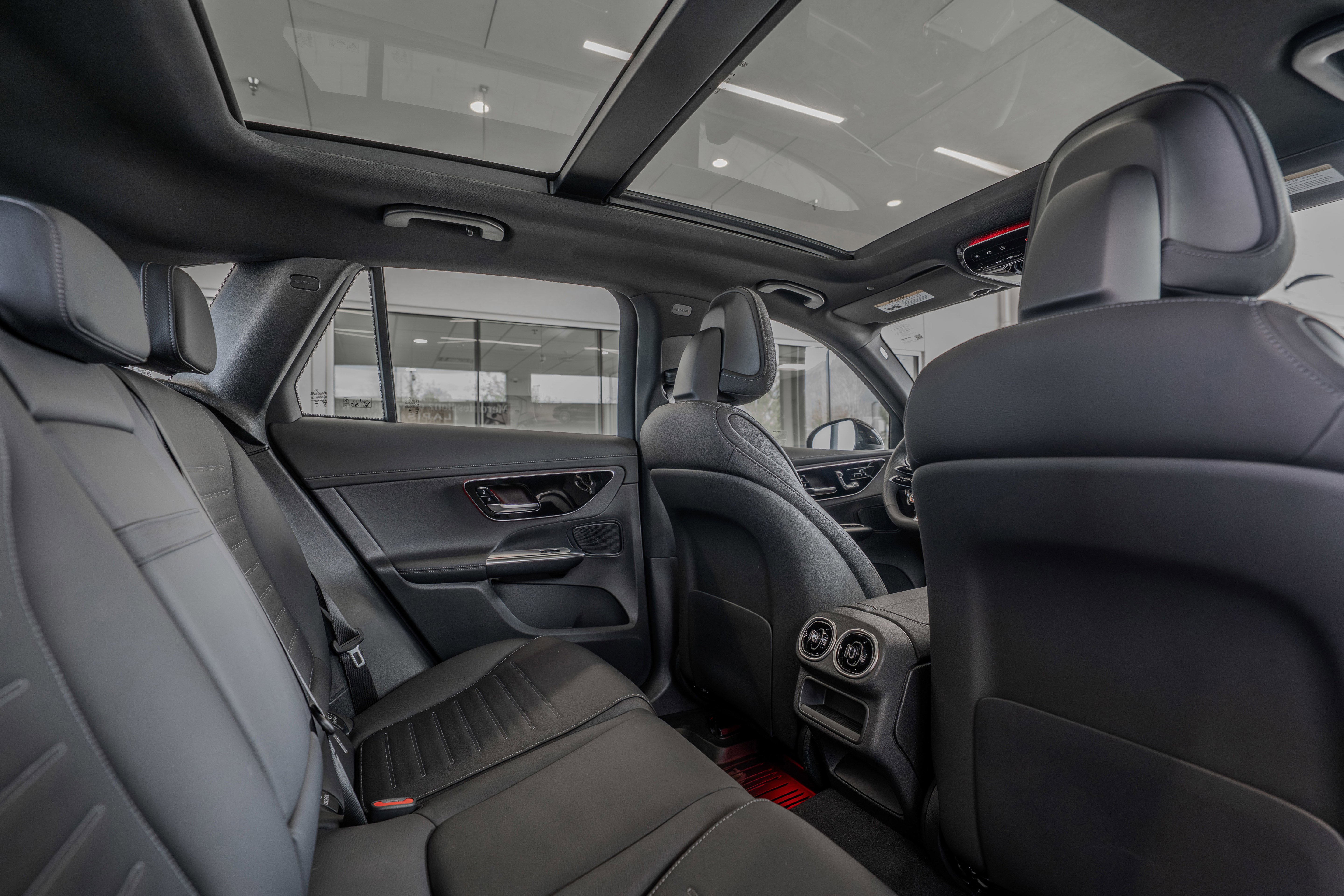 2025 Mercedes-Benz GLC AMG GLC43 - Photo 64