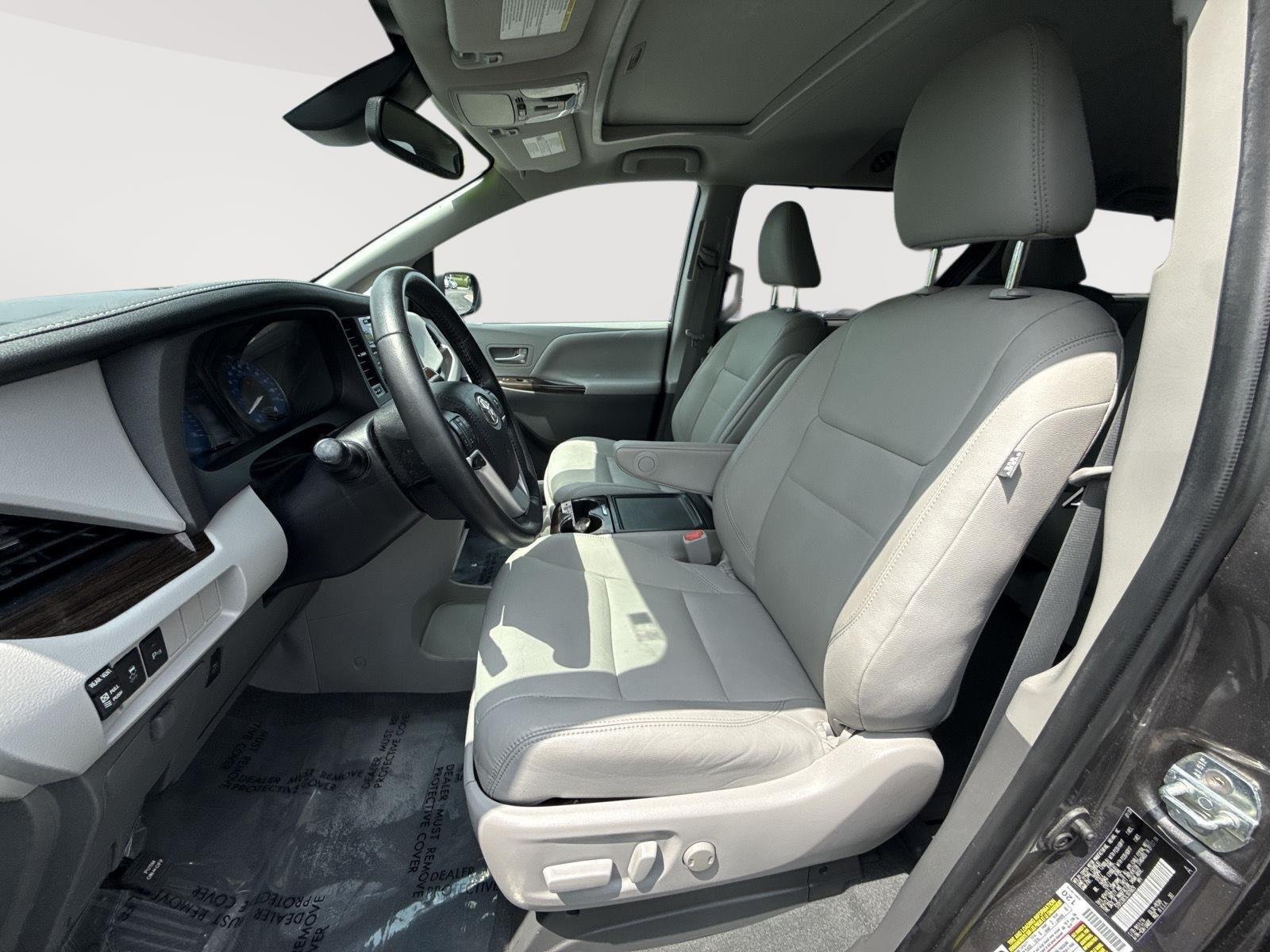 Certified Used 2020 Predawn Gray Mica Toyota XLE image 3