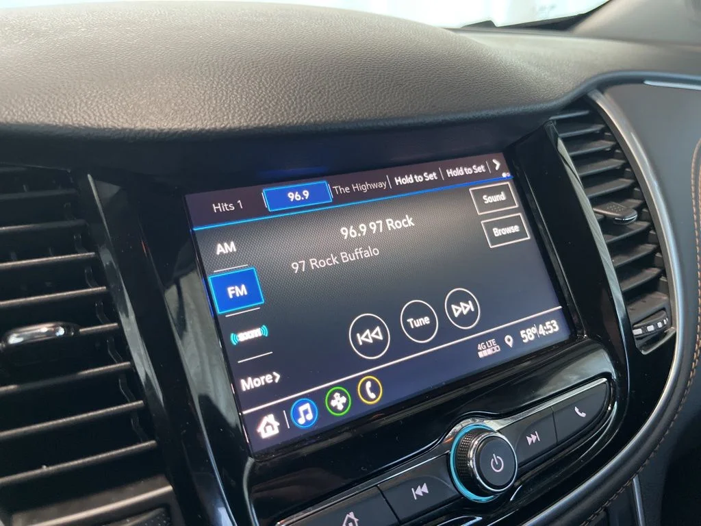 Used 2022 Red Chevrolet LT image 11