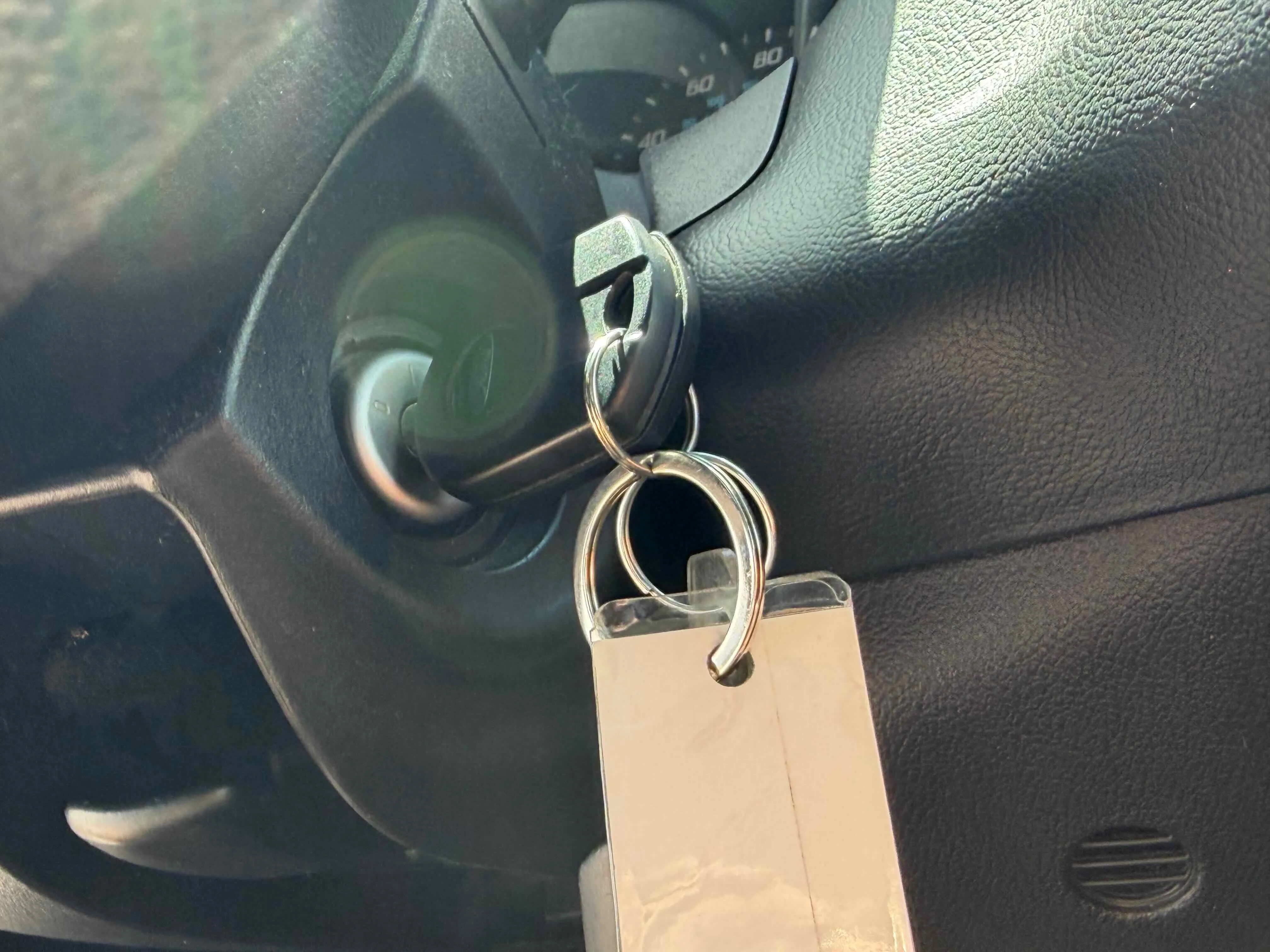 Used 2013 Ingot Silver Ford S image 21