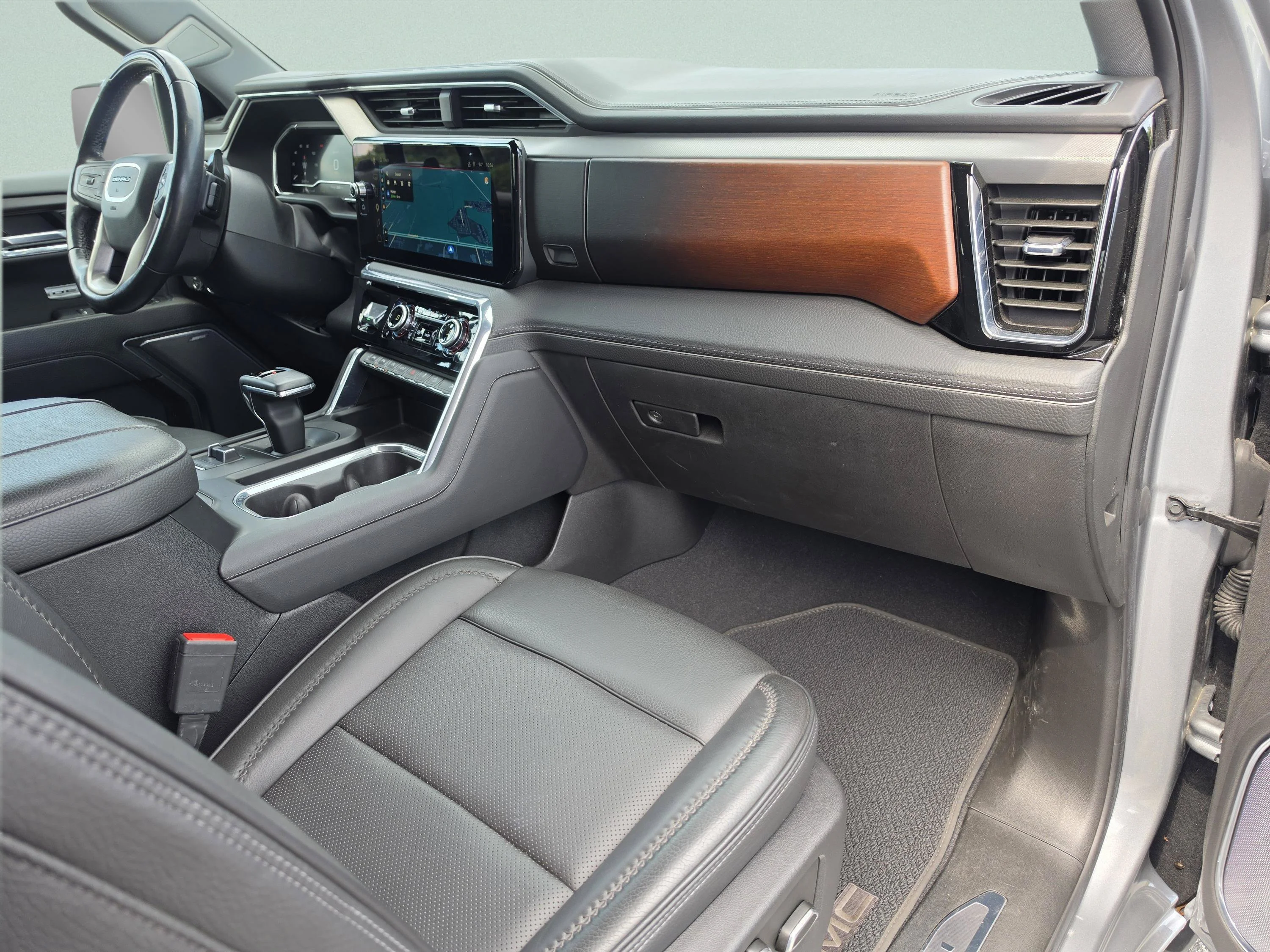 Used 2024 Sterling Metallic GMC Denali image 14