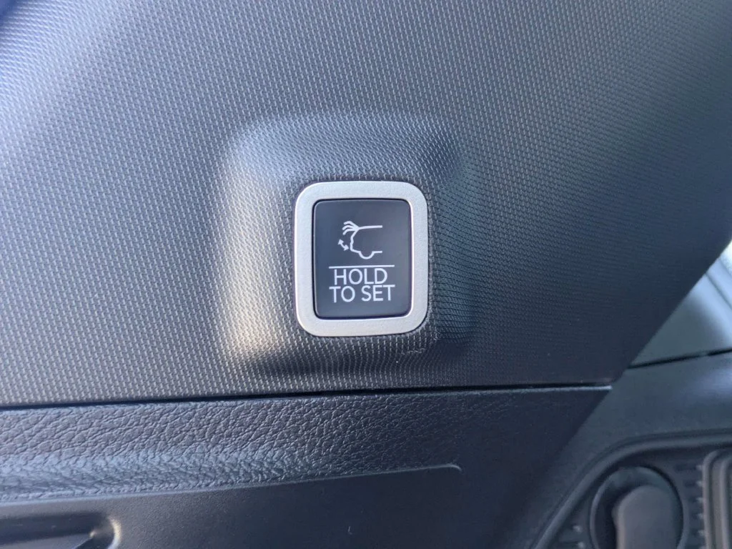 New 2027 Sting-Gray Clear-Coat Paint Jeep  image 14
