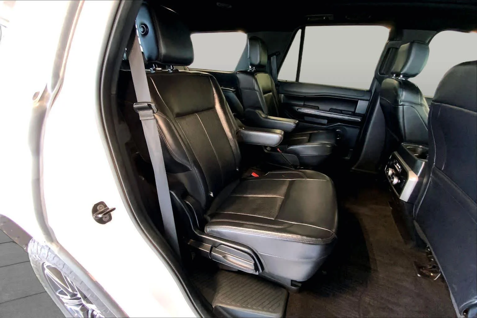 Used 2020 Oxford White Ford XLT image 20