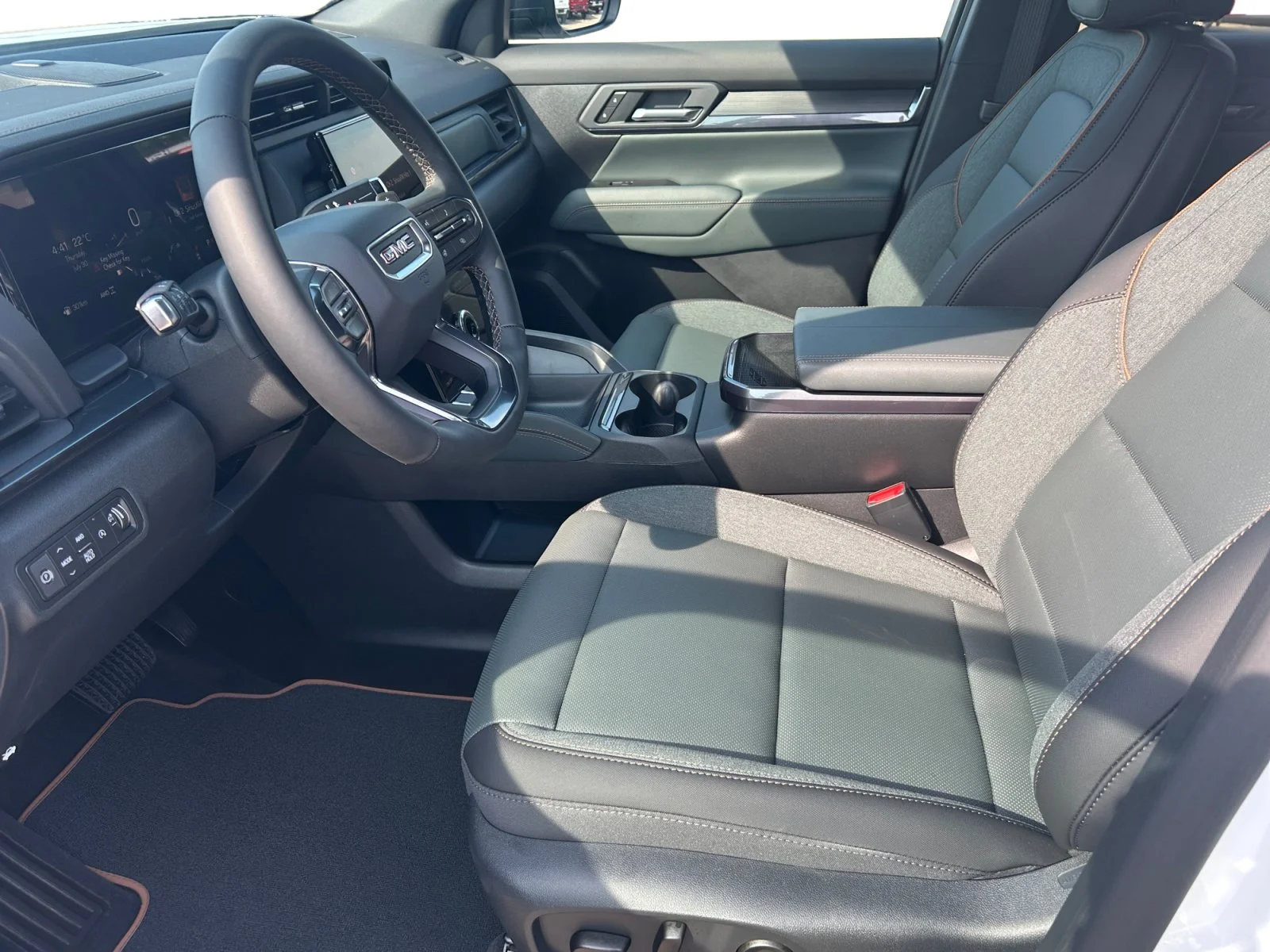 New 2027 Summit White GMC AWD AT4 image 14