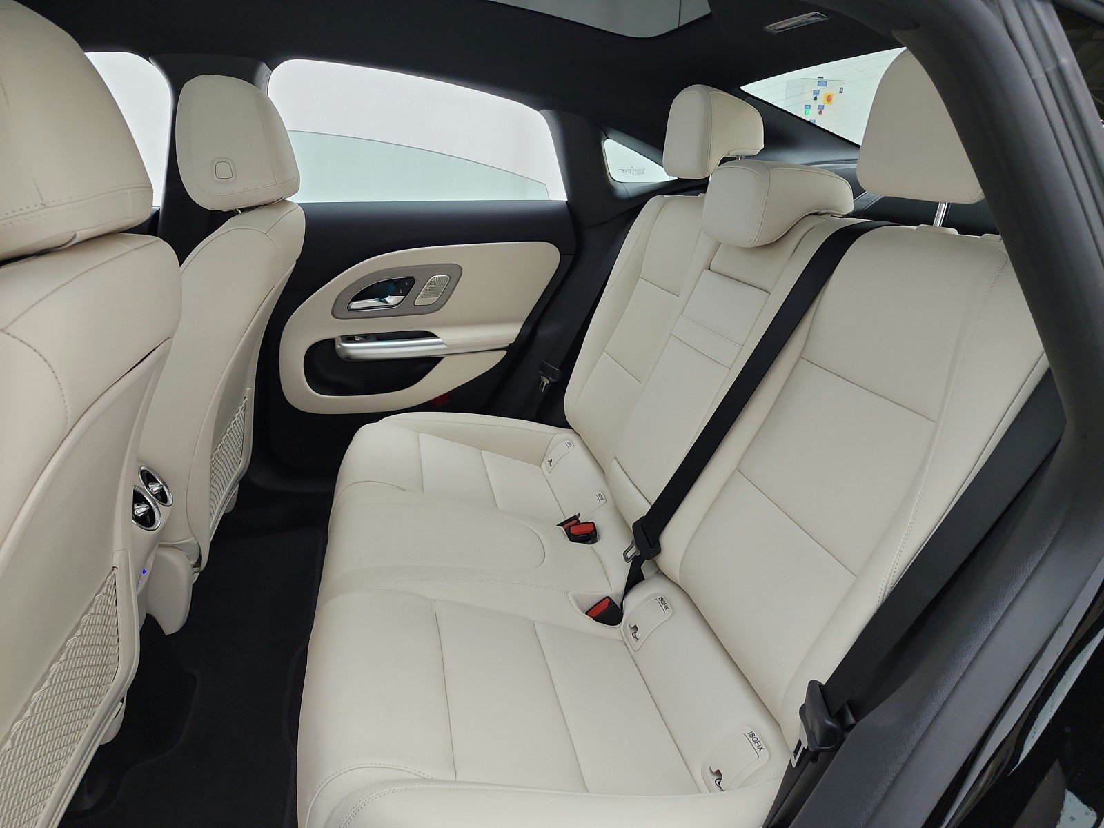 New 2027 Night Black Mercedes-Benz CLA 250+ Electric RWD image 32