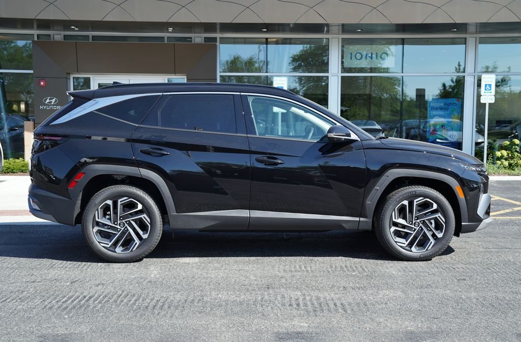 New 2026 Phantom Black Hyundai Limited image 33