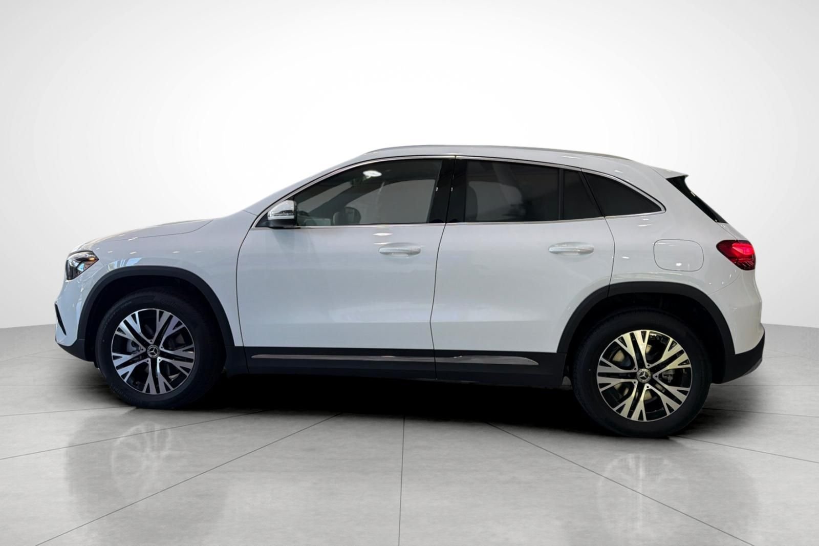 New 2026 Polar White Mercedes-Benz GLA 250 image 27