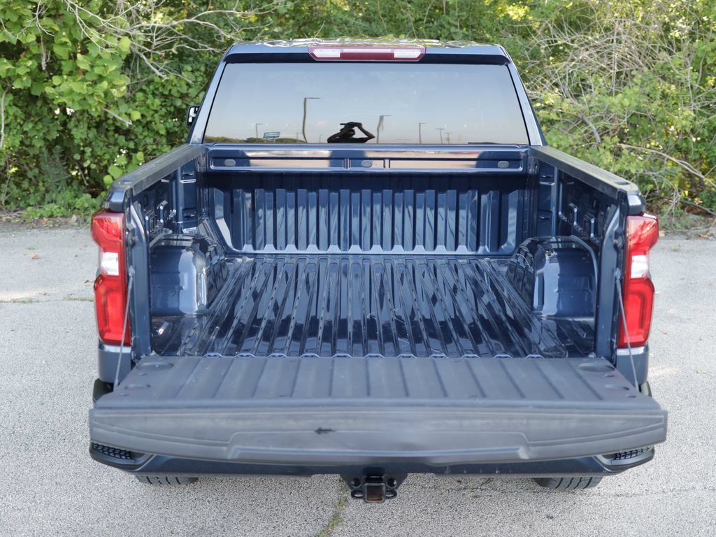 Used 2022 Northsky Blue Metallic Chevrolet Custom image 25