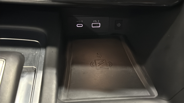 Used 2024 Blue INFINITI LUXE image 34