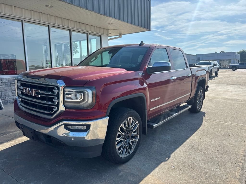 2018 GMC Sierra 4WD Crew Cab Short Box SLT's photo