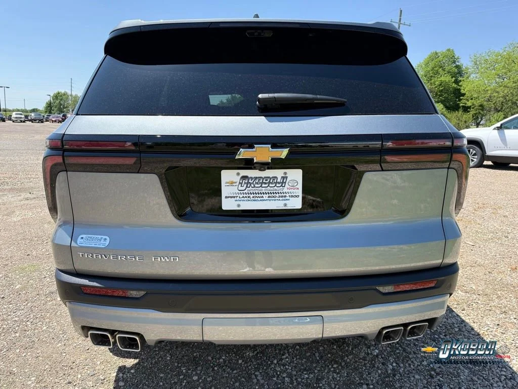 2026 Chevrolet Traverse LT - Photo 4