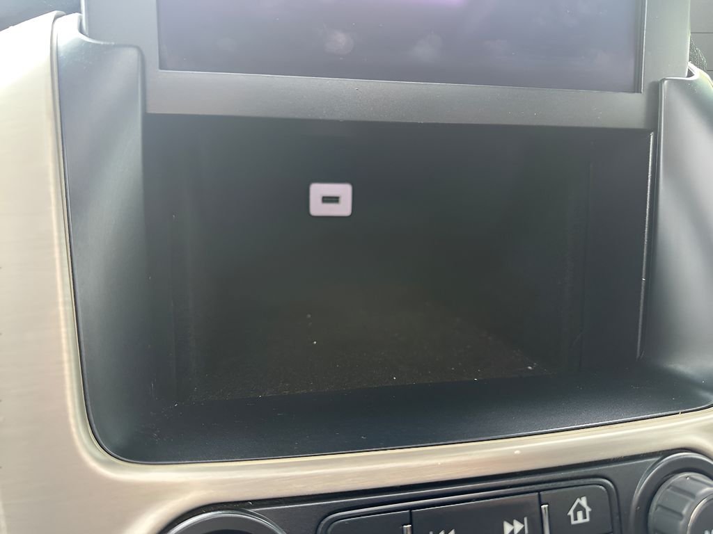Used 2015 Iridium Metallic GMC Denali image 26