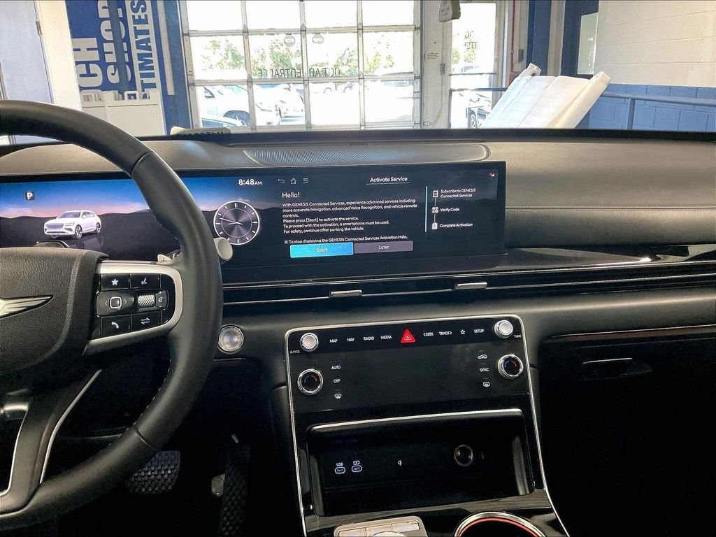 Used 2025 White Genesis 2.5T image 18