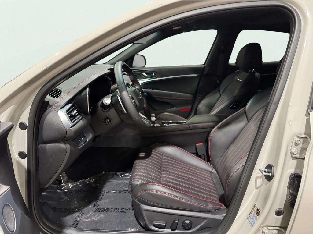 2024 GENESIS G70 Standard - Photo 23