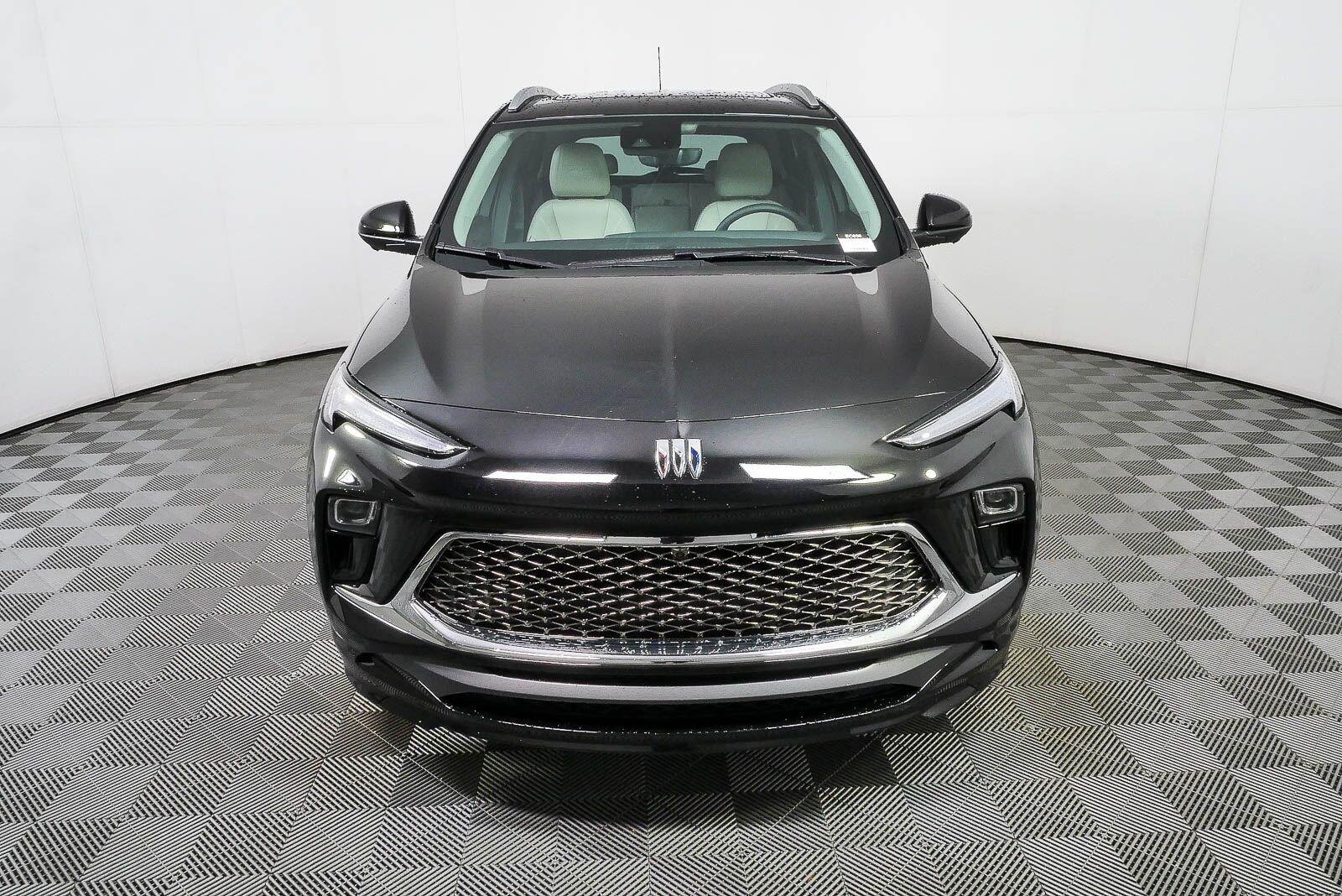 New 2026 Ebony Twilight Metallic Buick Avenir image 36