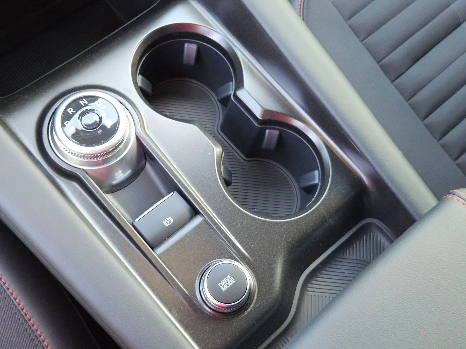 New 2026 Carbonized Gray Metallic Ford ST-Line image 18