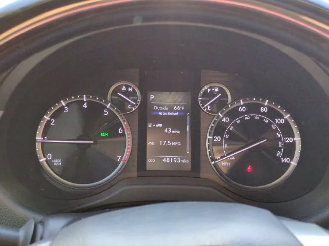 Used 2023 Silver Lexus 460 image 18