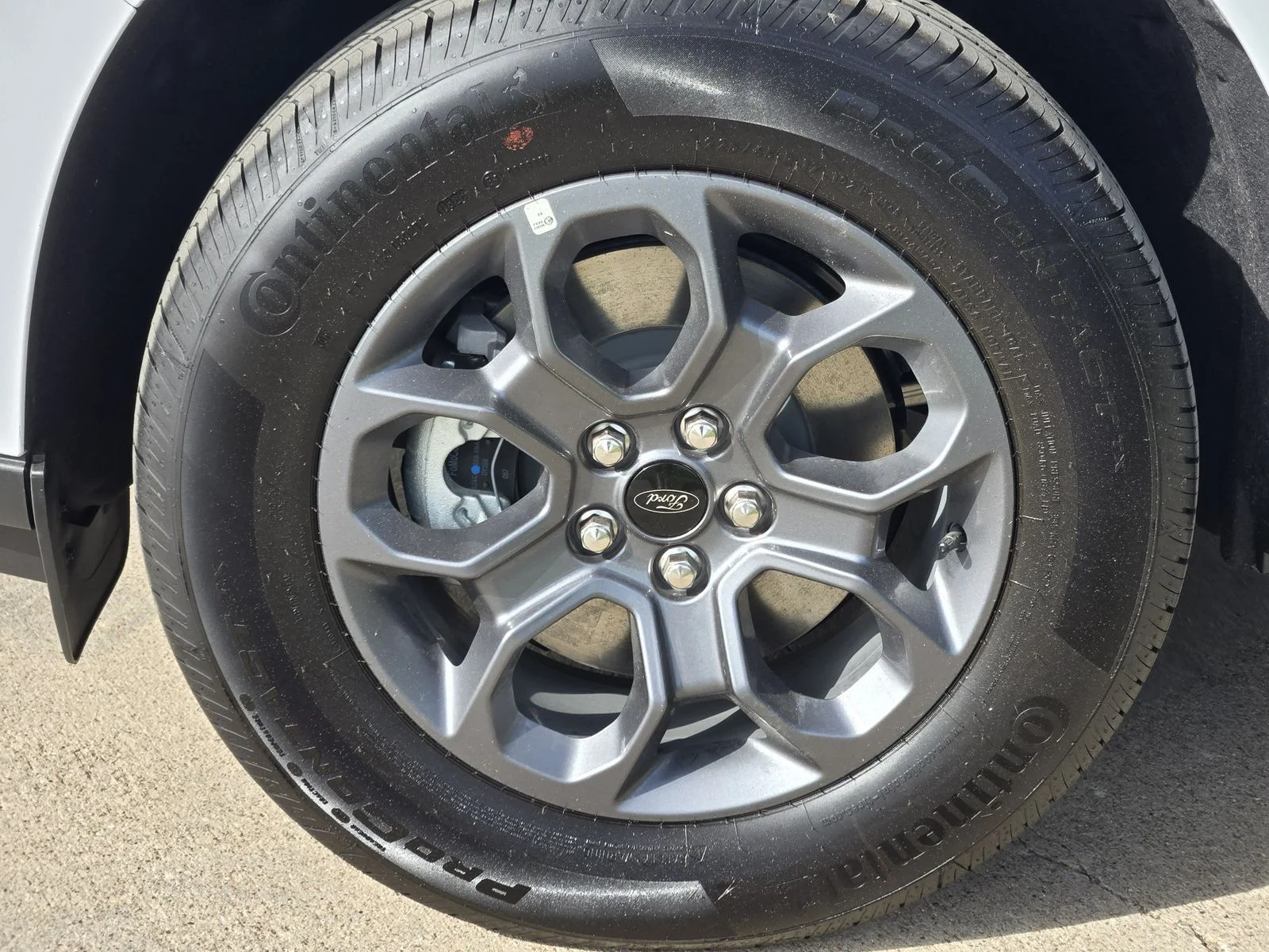 New 2026 Oxford White Ford XLT image 7