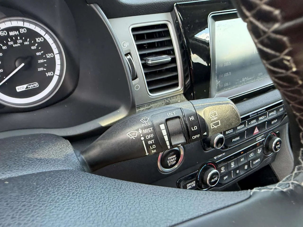 Used 2017 Snow White Pearl Kia EX image 31