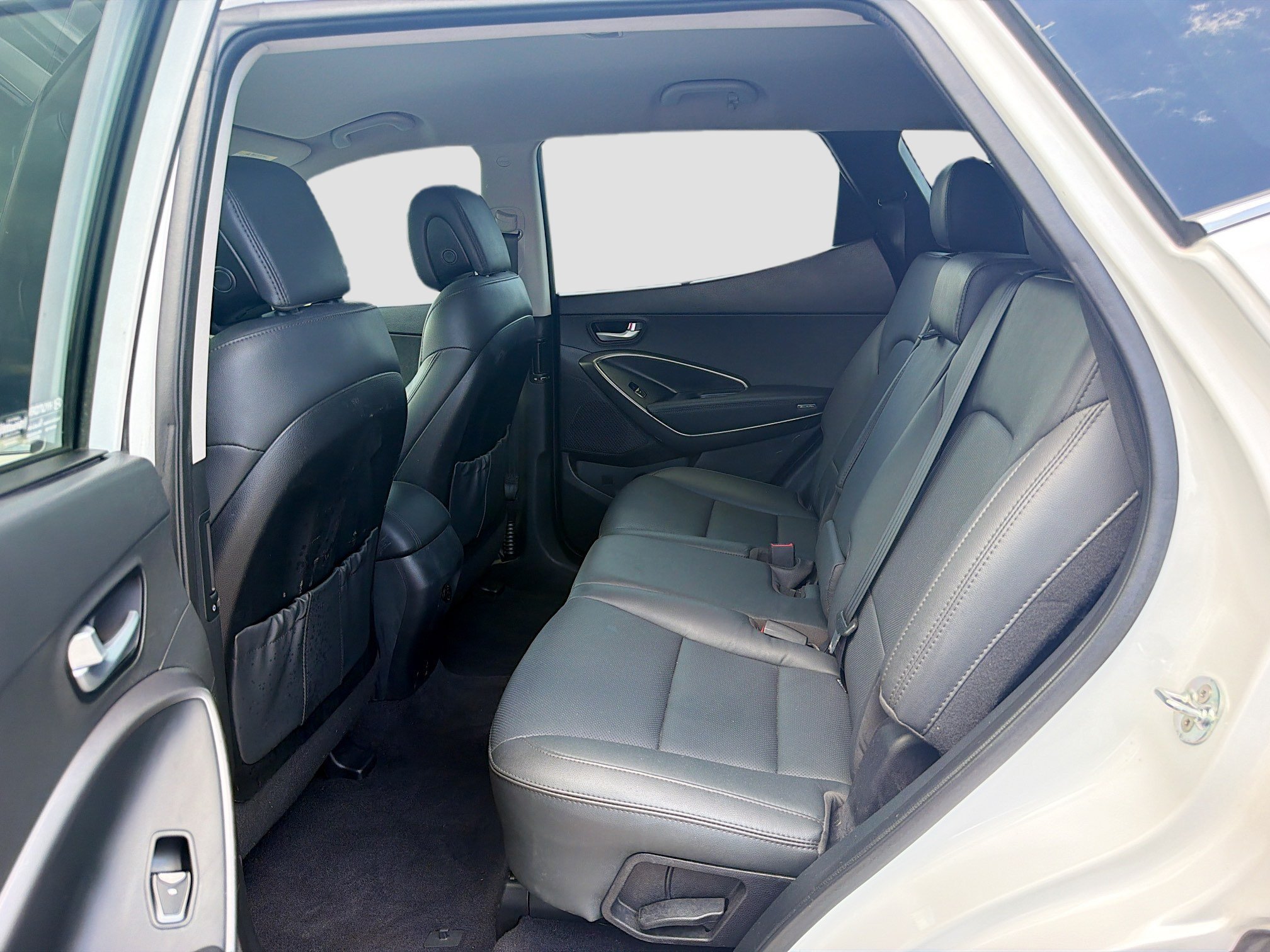 Used 2018 Pearl White Hyundai 2.0T image 21