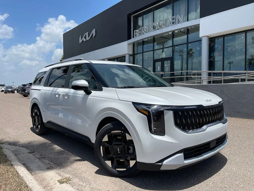 New 2026 White Kia EX image 1