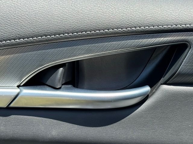 New 2026 Radiant White INFINITI LUXE image 16