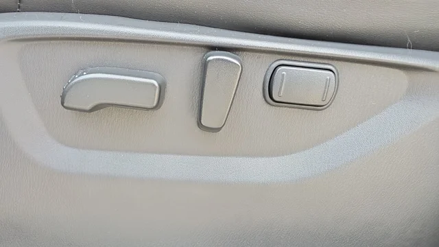 Used 2024 Anthracite Gray INFINITI Luxe image 42